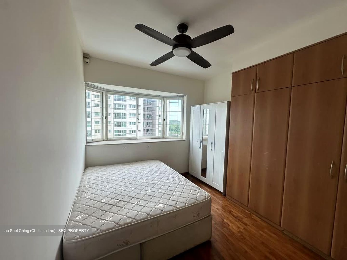 Evergreen Park (D19), Apartment #587734681